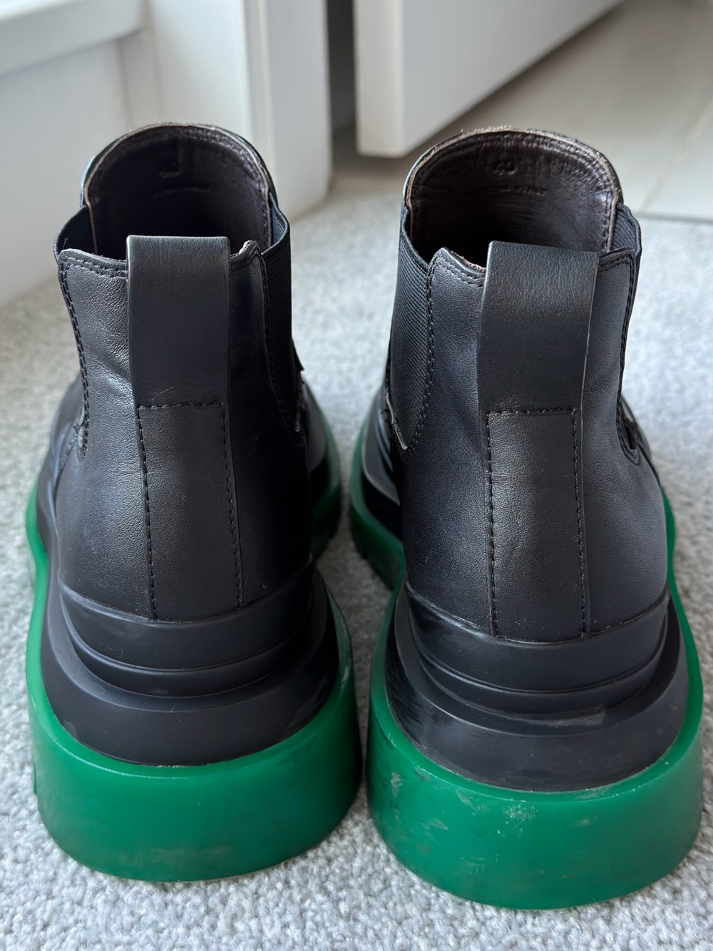 Bottega Veneta Black Leather Chelsea Boots with Green Lug Sole - Picture 7 of 11